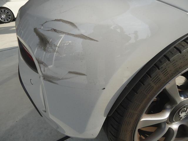 リヤバンパー交換　アバルト５９５　ABA-31214T　Ｒ１年式　ご新規様　初来店　大阪市　車検　修理　鈑金　塗装　事故修理　パーツ持込取付　西成区　阿倍野区　住吉区　住之江区