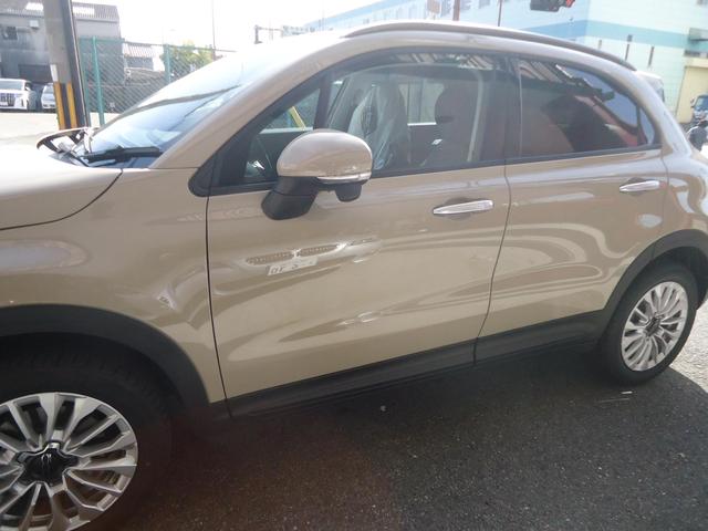 アクセサリー部品取り付け　フィアット５００Ｘ　R3年式　ご新規様　初来店　大阪市　車検　修理　鈑金　塗装　事故修理　パーツ持込取付　西成区　阿倍野区　住吉区　住之江区　