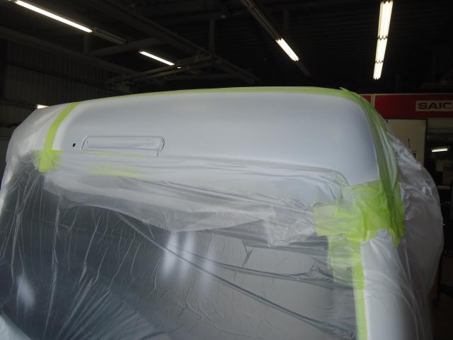 リヤゲートドア修理　エブリィ　HBD-DA64V　ご新規様　初来店　大阪市　車検　修理　鈑金　塗装　事故修理　パーツ持込取付　西成区　阿倍野区　住吉区　住之江区　