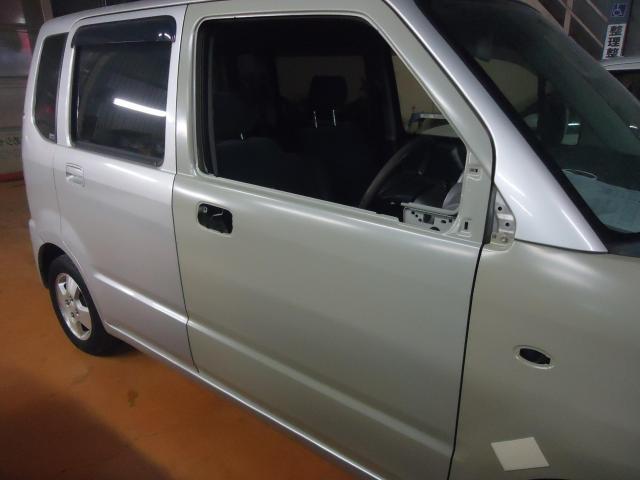 右サイド修理　ワゴンR　CBA-MH21S　H18年式　ご新規様　初来店　大阪市　車検　修理　鈑金　塗装　事故修理　パーツ持込取付　西成区　阿倍野区　住吉区　住之江区　