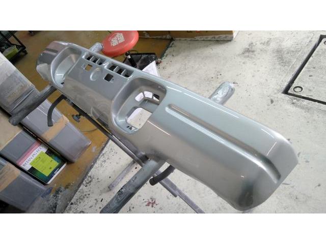 フロントバンパー修理　ジムニー　E-JA22W　ご新規様　初来店　大阪市　車検　修理　鈑金　塗装　事故修理　パーツ持込取付　西成区　阿倍野区　住吉区　住之江区　