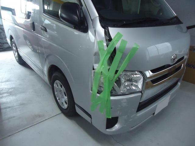 右フロント廻り修理　ハイエース　QDF-GDH201V　R1年式　ご新規様　初来店　大阪市　車検　修理　鈑金　塗装　事故修理　パーツ持込取付　西成区　阿倍野区　住吉区　住之江区　
