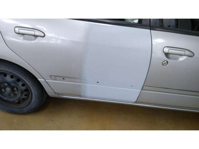 右リヤドア修理　プリメーラ　E-P11　H7年式　ご新規様　初来店　大阪市　車検　修理　鈑金　塗装　事故修理　パーツ持込取付　西成区　阿倍野区　住吉区　住之江区　