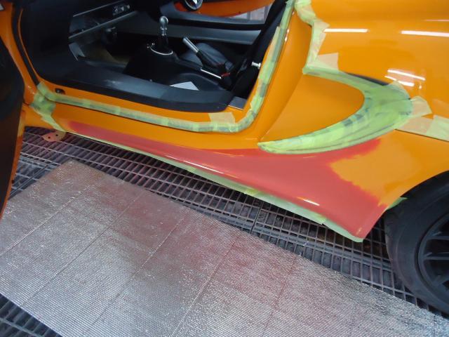 サイドシルパネル修理　エリーゼＳ　初来店　大阪市　車検　修理　鈑金　塗装　事故修理　パーツ持込取付　西成区　阿倍野区　住吉区　住之江区