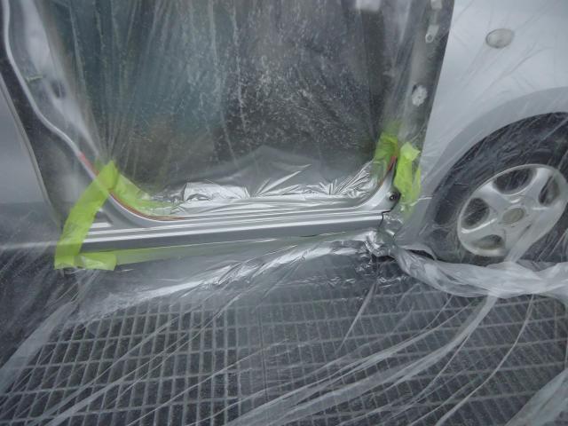 右サイド修理　モコ　DBA-MG22S　ご新規様　初来店　大阪市　車検　修理　鈑金　塗装　事故修理　パーツ持込取付　西成区　阿倍野区　住吉区　住之江区　
 
