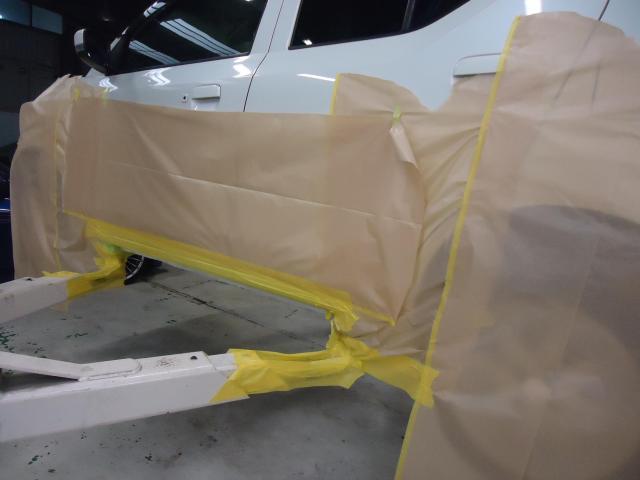 サイドシル修理　アルト　DBA-HA36S　H28年式　ご新規様　初来店　大阪市　車検　修理　鈑金　塗装　事故修理　パーツ持込取付　西成区　阿倍野区　住吉区　住之江区　
 
