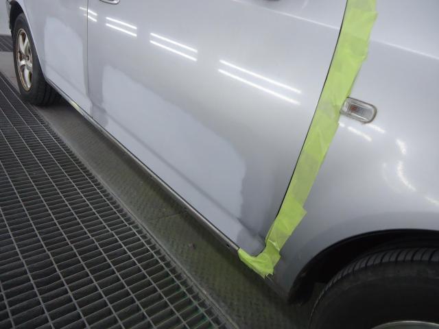 右サイド修理　ストリーム　CBA-RN3　H17年式　ご新規様　初来店　大阪市　車検　修理　鈑金　塗装　事故修理　パーツ持込取付　西成区　阿倍野区　住吉区　住之江区　
 
