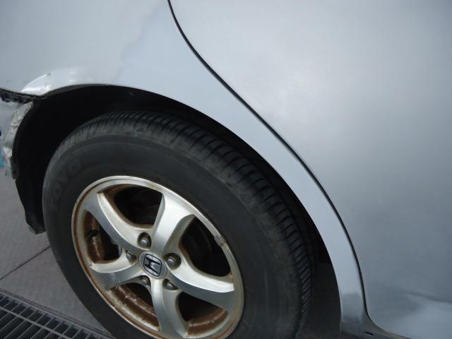 右サイド修理　ストリーム　CBA-RN3　H17年式　ご新規様　初来店　大阪市　車検　修理　鈑金　塗装　事故修理　パーツ持込取付　西成区　阿倍野区　住吉区　住之江区　
 
