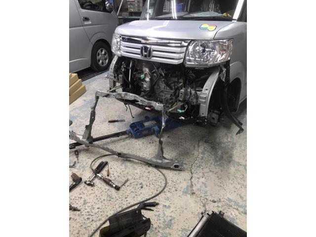 フロント廻り修理　N・ＢＯＸ　ＤＢＡ－ＪＦ１　H25年式　ご新規様　初来店　大阪市　車検　修理　鈑金　塗装　事故修理　パーツ持込取付　西成区　阿倍野区　住吉区　住之江区　