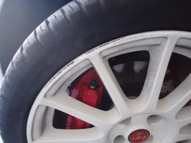 ホイール修理　アバルト５９５　ご新規様　初来店　大阪市　車検　修理　鈑金　塗装　事故修理　パーツ持込取付　西成区　阿倍野区　住吉区　住之江区　