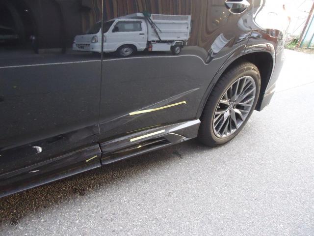 左リヤドア修理　レクサスＲＸ３００　３ＢＡ－ＡＧＬ２０Ｗ　ご新規様　初来店　大阪市　車検　修理　鈑金　塗装　事故修理　パーツ持込取付　西成区　阿倍野区　住吉区　住之江区