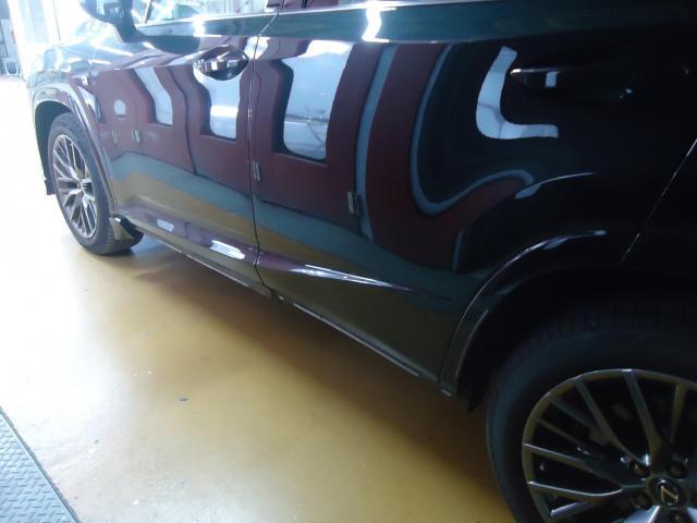 左リヤドア修理　レクサスＲＸ３００　３ＢＡ－ＡＧＬ２０Ｗ　ご新規様　初来店　大阪市　車検　修理　鈑金　塗装　事故修理　パーツ持込取付　西成区　阿倍野区　住吉区　住之江区