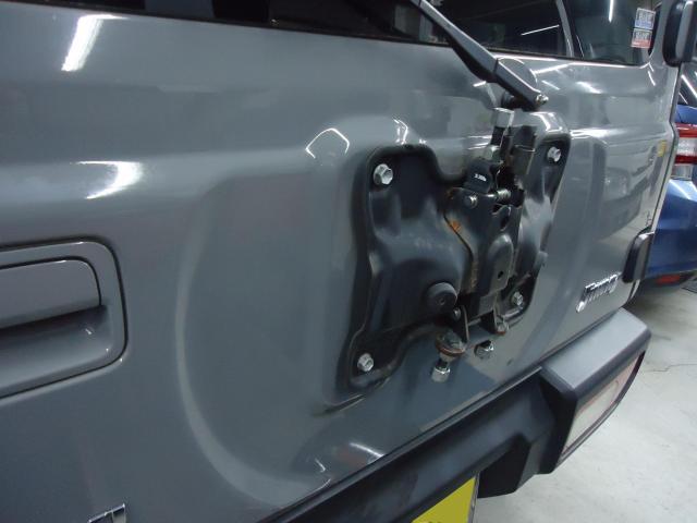 リヤ廻り修理　ジムニー　３ＢＡ－ＪＢ６４Ｗ　Ｒ２年式　ご新規様　初来店　大阪市　車検　修理　鈑金　塗装　事故修理　パーツ持込取付　西成区　阿倍野区　住吉区　住之江区　