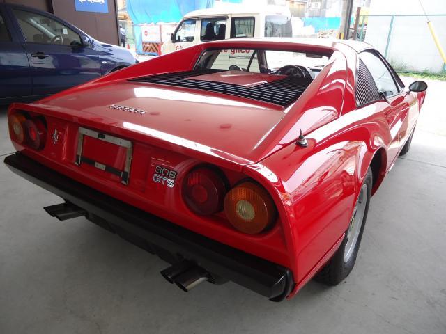 ボディラインリペイント　フェラーリ３０８ＧＴＳ　ご新規様　初来店　大阪市　車検　修理　鈑金　塗装　事故修理　パーツ持込取付　西成区　阿倍野区　住吉区　住之江区　
