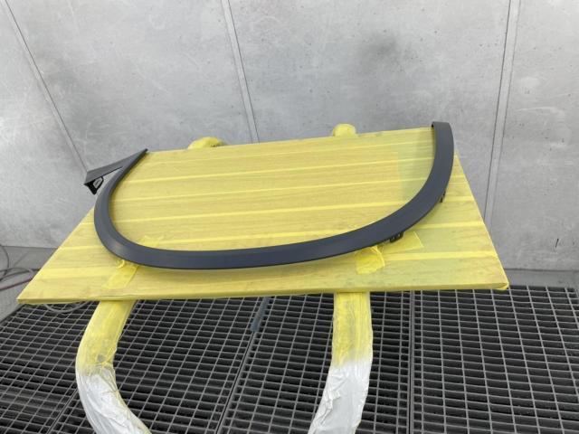 フロントバンパー修理　ＢＭＷ　Ｘ３　Ｒ４年式　ご新規様　初来店　大阪市　車検　修理　鈑金　塗装　事故修理　パーツ持込取付　西成区　阿倍野区　住吉区　住之江区　