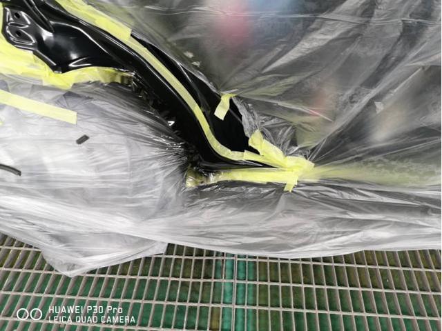 右サイド修理　ヤリスクロス　６ＡＡ－ＭＸＰＪ１０　ご新規様　初来店　大阪市　車検　修理　鈑金　塗装　事故修理　パーツ持込取付　西成区　阿倍野区　住吉区　住之江区　