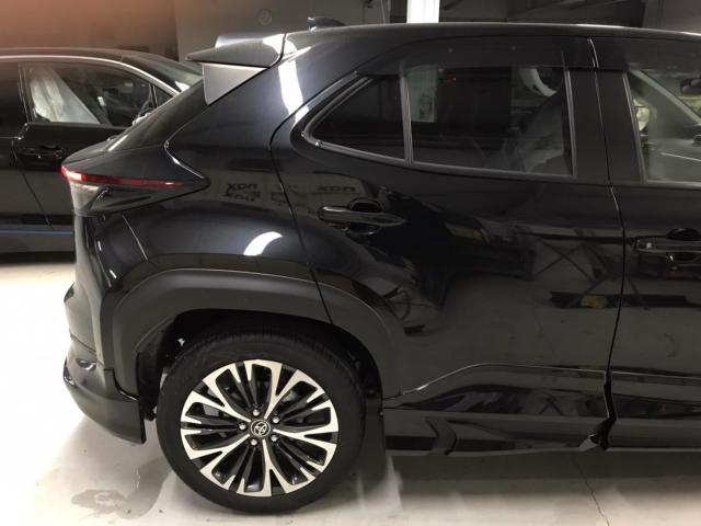 右サイド修理　ヤリスクロス　６ＡＡ－ＭＸＰＪ１０　ご新規様　初来店　大阪市　車検　修理　鈑金　塗装　事故修理　パーツ持込取付　西成区　阿倍野区　住吉区　住之江区　