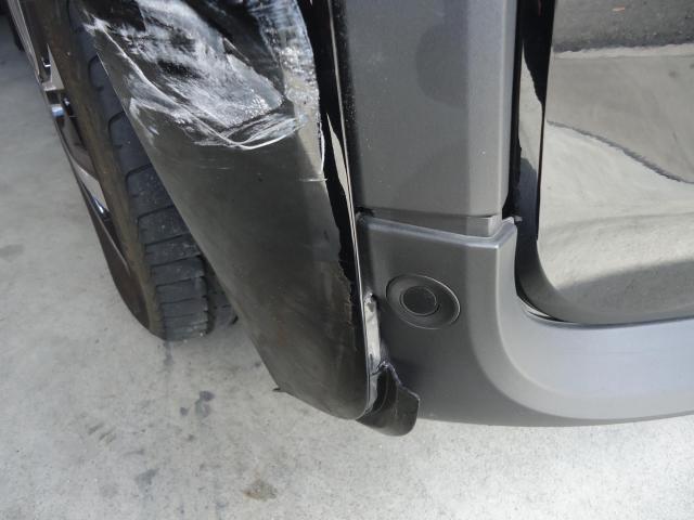 右フロント廻り修理　ＢＭＷ　i３　３ＬＡ－８Ｐ０６　Ｒ２年式　ご新規様　初来店　大阪市　車検　修理　鈑金　塗装　事故修理　パーツ持込取付　西成区　阿倍野区　住吉区　住之江区　