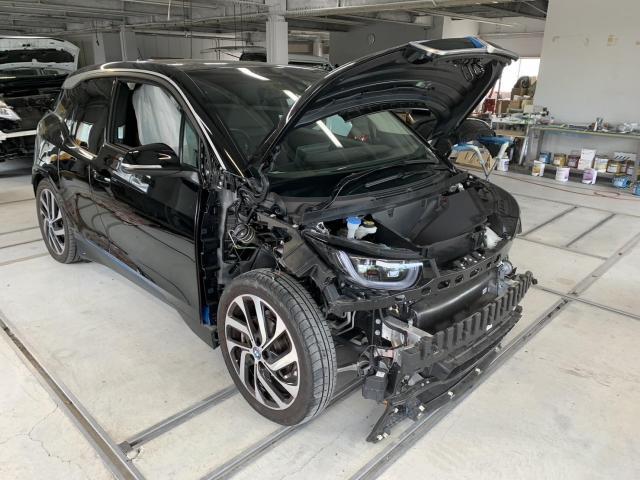 右フロント廻り修理　ＢＭＷ　i３　３ＬＡ－８Ｐ０６　Ｒ２年式　ご新規様　初来店　大阪市　車検　修理　鈑金　塗装　事故修理　パーツ持込取付　西成区　阿倍野区　住吉区　住之江区　