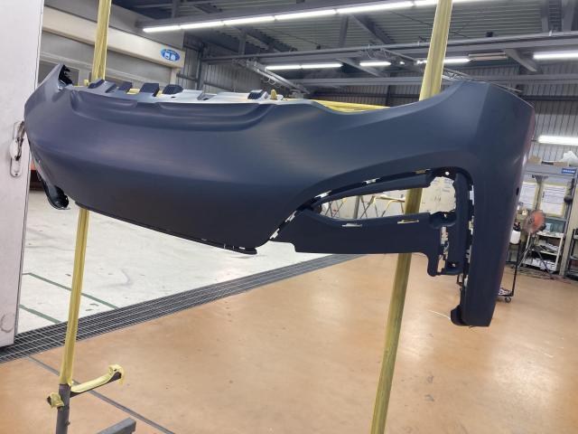 右フロント廻り修理　ＢＭＷ　i３　３ＬＡ－８Ｐ０６　Ｒ２年式　ご新規様　初来店　大阪市　車検　修理　鈑金　塗装　事故修理　パーツ持込取付　西成区　阿倍野区　住吉区　住之江区　