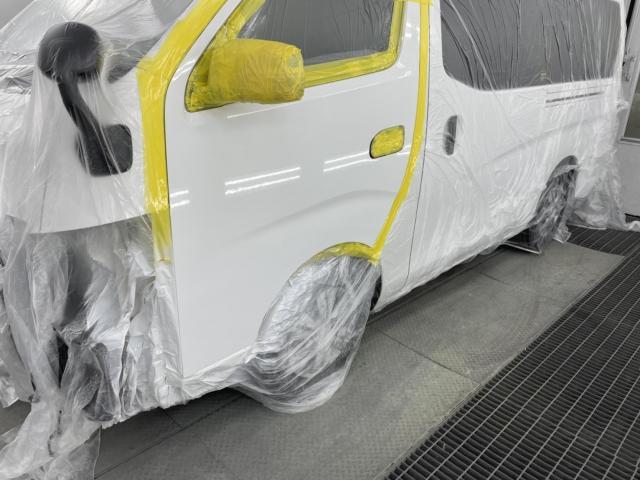 左フロント廻り修理　キャラバン　ＣＢＦ－ＶＲ２Ｅ２６　ご新規様　初来店　大阪市　車検　修理　鈑金　塗装　事故修理　パーツ持込取付　西成区　阿倍野区　住吉区　住之江区　