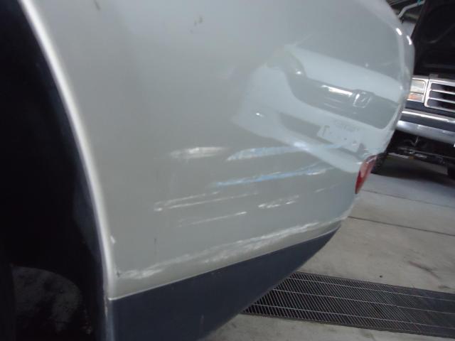 リヤバンパー交換　ハリアー　ＣＢＡ－ＡＣＵ３５Ｗ　Ｈ１９年式　ご新規様　初来店　大阪市　車検　修理　鈑金　塗装　事故修理　パーツ持込取付　西成区　阿倍野区　住吉区　住之江区　