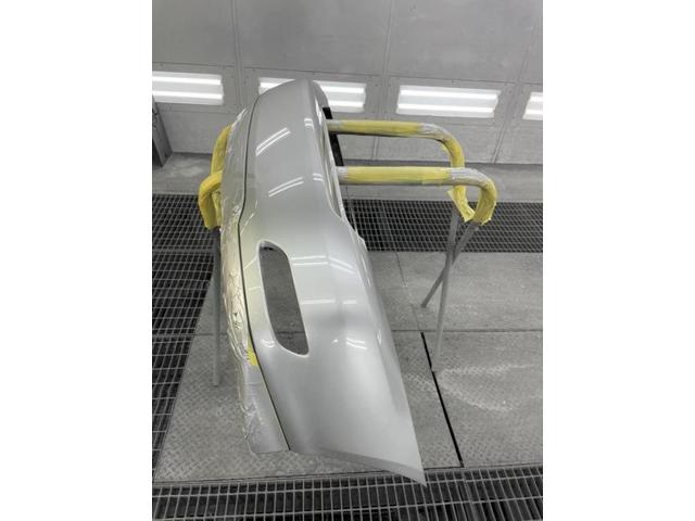 リヤバンパー交換　ハリアー　ＣＢＡ－ＡＣＵ３５Ｗ　Ｈ１９年式　ご新規様　初来店　大阪市　車検　修理　鈑金　塗装　事故修理　パーツ持込取付　西成区　阿倍野区　住吉区　住之江区　