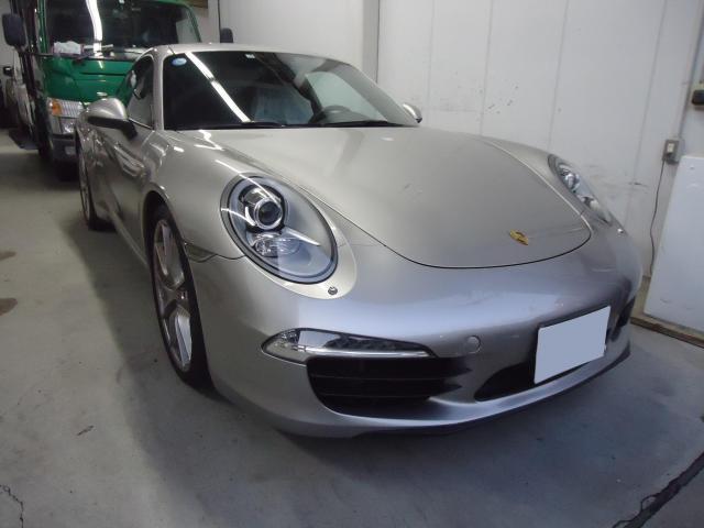 フロントバンパー修理　ポルシェ９１１カレラＳ　ご新規様　初来店　大阪市　車検　修理　鈑金　塗装　事故修理　パーツ持込取付　西成区　阿倍野区　住吉区　住之江区　