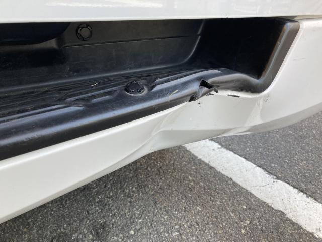 リヤ廻り修理　キャラバン　ＣＢＦ－ＶＲ２Ｅ２６　Ｒ１年式　ご新規様　初来店　大阪市　車検　修理　鈑金　塗装　事故修理　パーツ持込取付　西成区　阿倍野区　住吉区　住之江区　