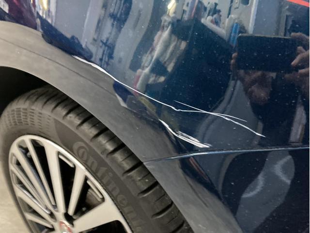 右フロント廻り修理　ルノートゥインゴ　ご新規様　初来店　大阪市　車検　修理　鈑金　塗装　事故修理　パーツ持込取付　西成区　阿倍野区　住吉区　住之江区　