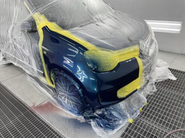 右フロント廻り修理　ルノートゥインゴ　ご新規様　初来店　大阪市　車検　修理　鈑金　塗装　事故修理　パーツ持込取付　西成区　阿倍野区　住吉区　住之江区　