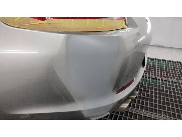 リヤバンパー修理　ポルシェ９１１カレラＳ　ご新規様　初来店　大阪市　車検　修理　鈑金　塗装　事故修理　パーツ持込取付　西成区　阿倍野区　住吉区　住之江区