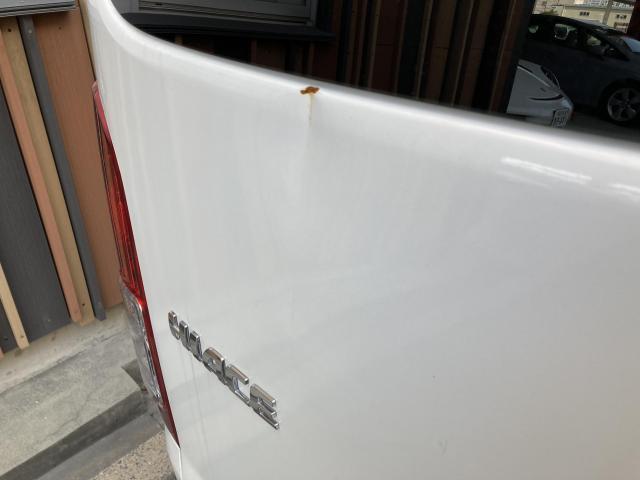 バックドア修理　ハイエース　ＣＢＡ－ＴＲＨ２２４Ｗ　Ｈ３１年式　ご新規様　初来店　大阪市　車検　修理　鈑金　塗装　事故修理　パーツ持込取付　西成区　阿倍野区　住吉区　住之江区