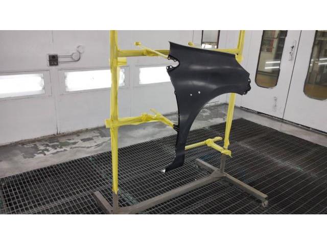 右フロント廻り修理　アクア　ＤＡＡ－ＮＨＰ１０　Ｈ２８年式　ご新規様　初来店　大阪市　車検　修理　鈑金　塗装　事故修理　パーツ持込取付　西成区　阿倍野区　住吉区　住之江区　