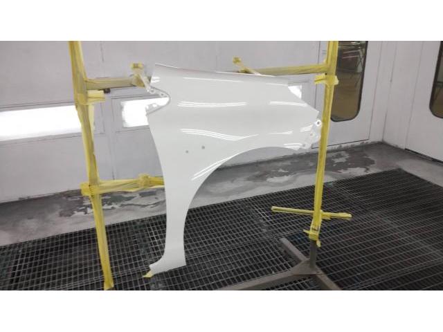 右フロント廻り修理　アクア　ＤＡＡ－ＮＨＰ１０　Ｈ２８年式　ご新規様　初来店　大阪市　車検　修理　鈑金　塗装　事故修理　パーツ持込取付　西成区　阿倍野区　住吉区　住之江区　