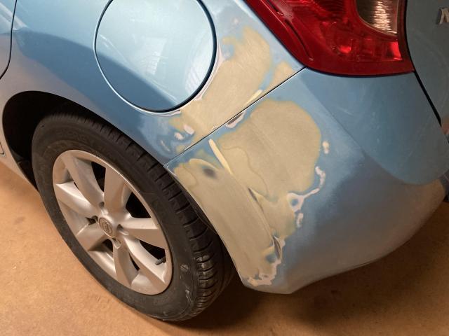 左リヤ廻り修理　ノート　ＤＢＡ－Ｅ１２　Ｈ２４年式　ご新規様　初来店　大阪市　車検　修理　鈑金　塗装　事故修理　パーツ持込取付　西成区　阿倍野区　住吉区　住之江区　