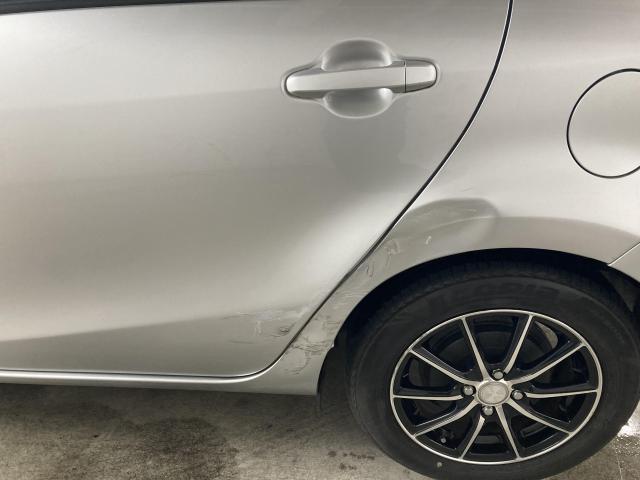 左サイド修理　アクア　ＤＡＡ－ＮＨＰ１０　Ｈ２８年式　ご新規様　初来店　大阪市　車検　修理　鈑金　塗装　事故修理　パーツ持込取付　西成区　阿倍野区　住吉区　住之江区　