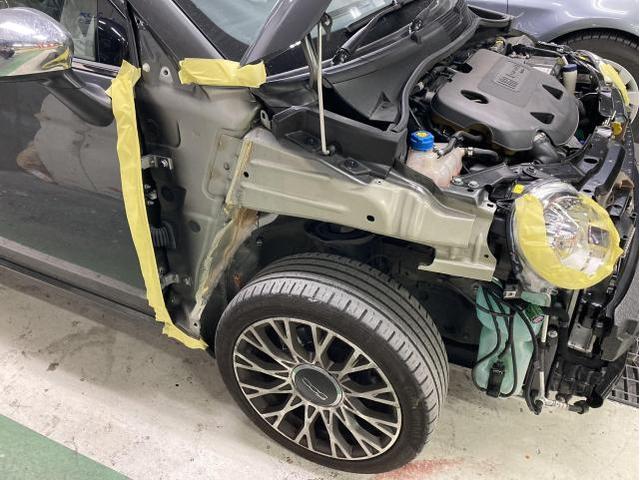 右フロント廻り修理　フィアット５００　ご新規様　初来店　大阪市　車検　修理　鈑金　塗装　事故修理　パーツ持込取付　西成区　阿倍野区　住吉区　住之江区　