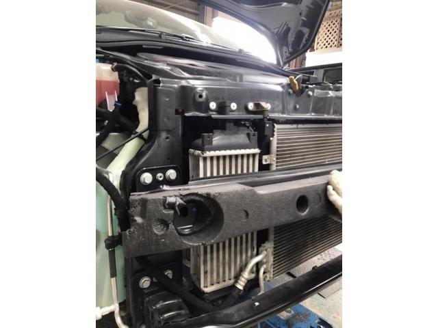 右フロント廻り修理　フィアット５００　ご新規様　初来店　大阪市　車検　修理　鈑金　塗装　事故修理　パーツ持込取付　西成区　阿倍野区　住吉区　住之江区　