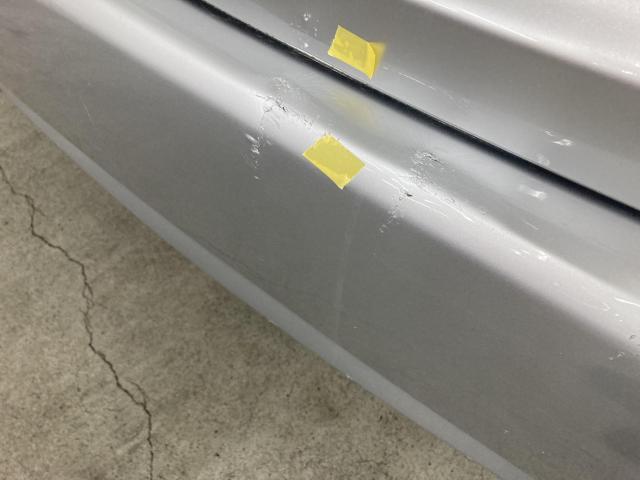 リヤ廻り修理　ＳＡＩ　ＤＡＡ－ＡＺＫ１０　Ｈ２２年式　ご新規様　初来店　大阪市　車検　修理　鈑金　塗装　事故修理　パーツ持込取付　西成区　阿倍野区　住吉区　住之江区　