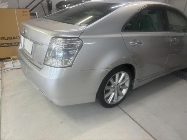 リヤ廻り修理　ＳＡＩ　ＤＡＡ－ＡＺＫ１０　Ｈ２２年式　ご新規様　初来店　大阪市　車検　修理　鈑金　塗装　事故修理　パーツ持込取付　西成区　阿倍野区　住吉区　住之江区　