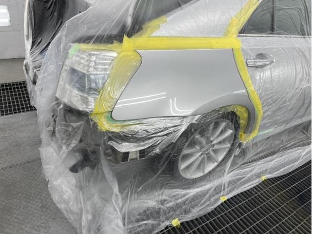 リヤ廻り修理　ＳＡＩ　ＤＡＡ－ＡＺＫ１０　Ｈ２２年式　ご新規様　初来店　大阪市　車検　修理　鈑金　塗装　事故修理　パーツ持込取付　西成区　阿倍野区　住吉区　住之江区　