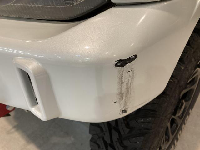 左フロント廻り修理　ジムニー　ＡＢＡ－ＪＢ２３Ｗ　Ｈ２０年式　ご新規様　初来店　大阪市　車検　修理　鈑金　塗装　事故修理　パーツ持込取付　西成区　阿倍野区　住吉区　住之江区　