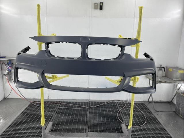 フロント廻り修理 BMW420i H26年式 ご新規様 初来店 大阪市 車検 修理 鈑金 塗装 事故修理 パーツ持込取付 西成区 阿倍野区 住吉区 住之江区