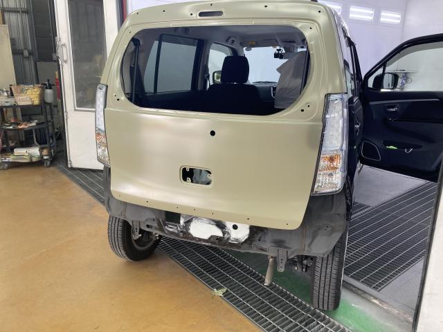 リヤ廻り修理　ワゴンＲ　ＤＡＡ－ＭＨ４４Ｓ　Ｈ２８年式　ご新規様　初来店　大阪市　車検　修理　鈑金　塗装　事故修理　パーツ持込取付　西成区　阿倍野区　住吉区　住之江区　