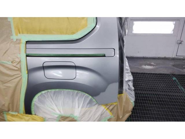 左リヤ廻り修理　フィアットドブロ　Ｒ５年式　ご新規様　初来店　大阪市　車検　修理　鈑金　塗装　事故修理　パーツ持込取付　西成区　阿倍野区　住吉区　住之江区　