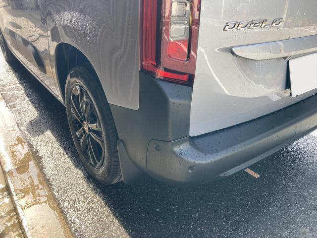 左リヤ廻り修理　フィアットドブロ　Ｒ５年式　ご新規様　初来店　大阪市　車検　修理　鈑金　塗装　事故修理　パーツ持込取付　西成区　阿倍野区　住吉区　住之江区　