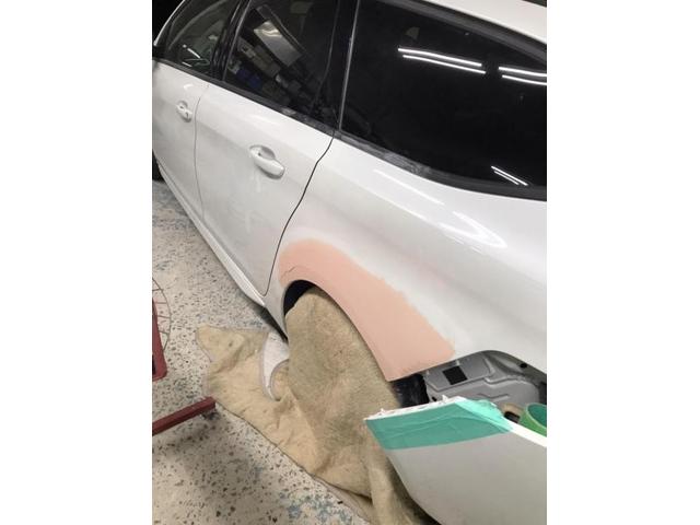 左リヤ廻り修理 プジョー308 LDA-T9WYH01 R2年式 ご新規様 初来店 大阪市 車検 修理 鈑金 塗装 事故修理 パーツ持込取付 西成区 阿倍野区 住吉区 住之江区