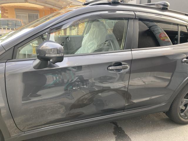 左前後ドア交換　ＸＶハイブリッド　５ＡＡ－ＧＴＥ　Ｒ４年式　ご新規様　初来店　大阪市　車検　修理　鈑金　塗装　事故修理　パーツ持込取付　西成区　阿倍野区　住吉区　住之江区　