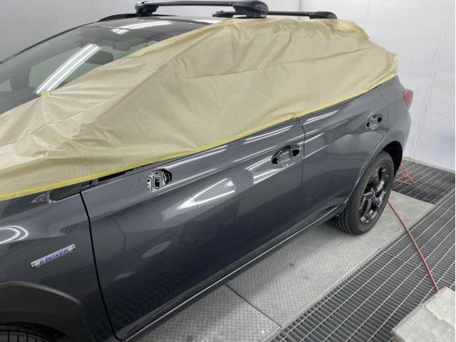 左前後ドア交換　ＸＶハイブリッド　５ＡＡ－ＧＴＥ　Ｒ４年式　ご新規様　初来店　大阪市　車検　修理　鈑金　塗装　事故修理　パーツ持込取付　西成区　阿倍野区　住吉区　住之江区　